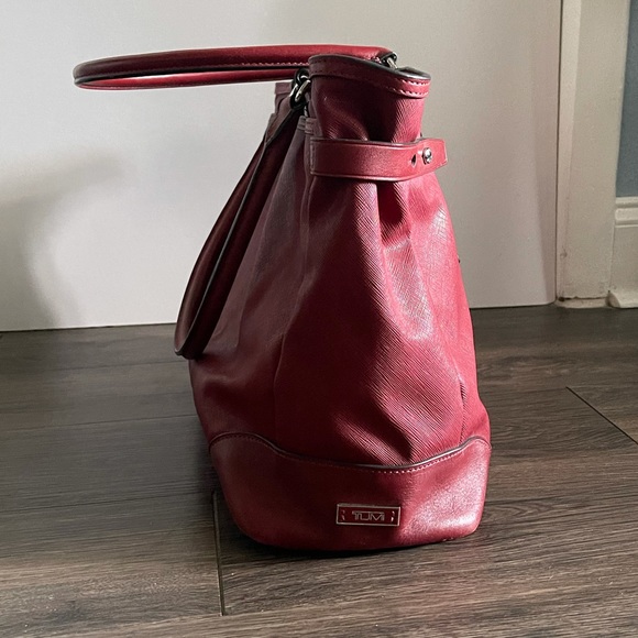 TUMI | Travel Tote Bag - Picture 3 of 16